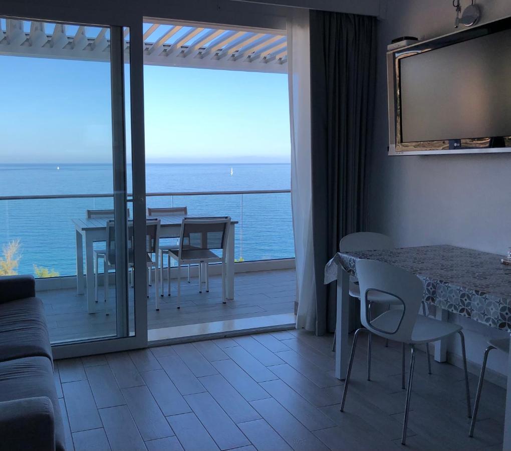 La Dolce Vita , Fronte Mare كاستيلساردو المظهر الخارجي الصورة